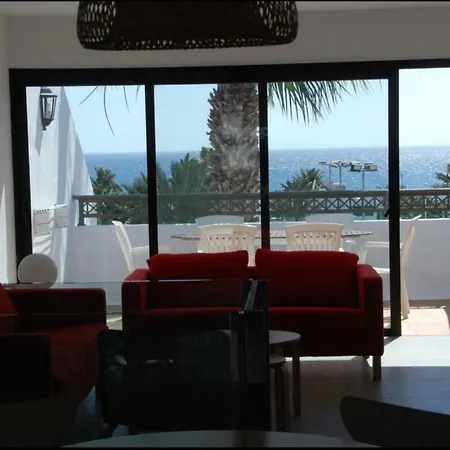 Apartment Bonito Y Espacioso Al Lado De La Playa. Tias